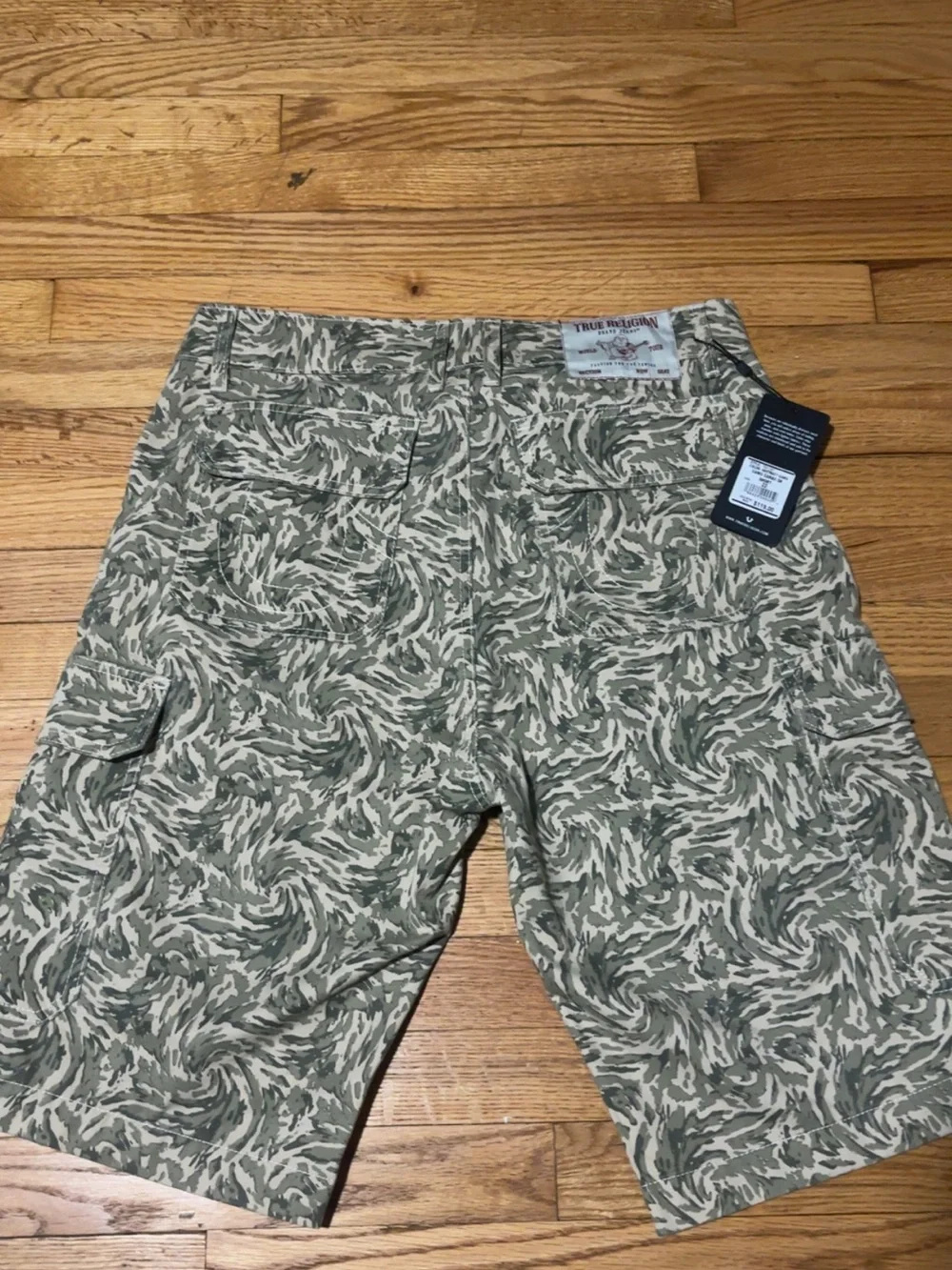 True Religion Men's Green Camo Cargo Shorts